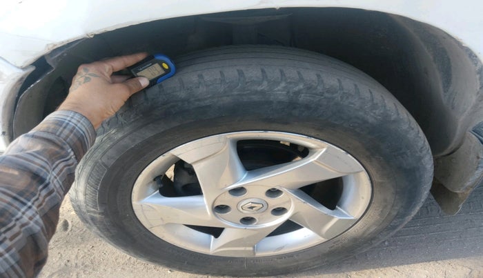 2013 Renault Duster 110 PS RXZ DIESEL, Diesel, Manual, 1,18,454 km, tyre