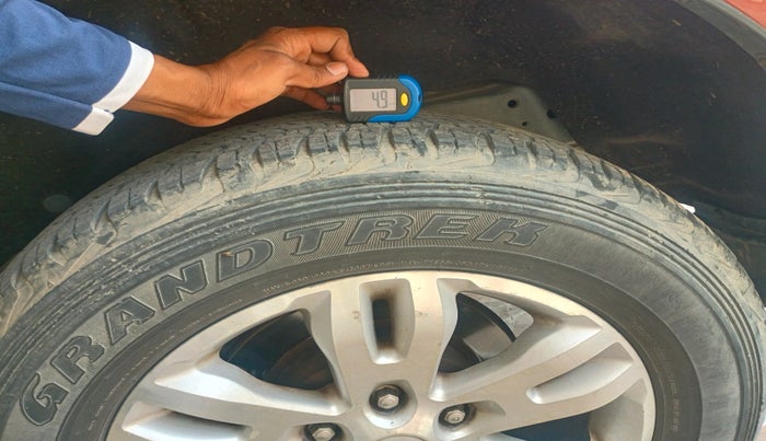 2016 Ford Endeavour TITANIUM 3.2 4X4 AT, Diesel, Automatic, 95,421 km, tyre