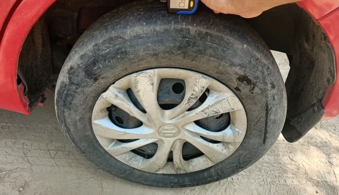 2019 Maruti Swift VXI, Petrol, Manual, 96,822 km, tyre