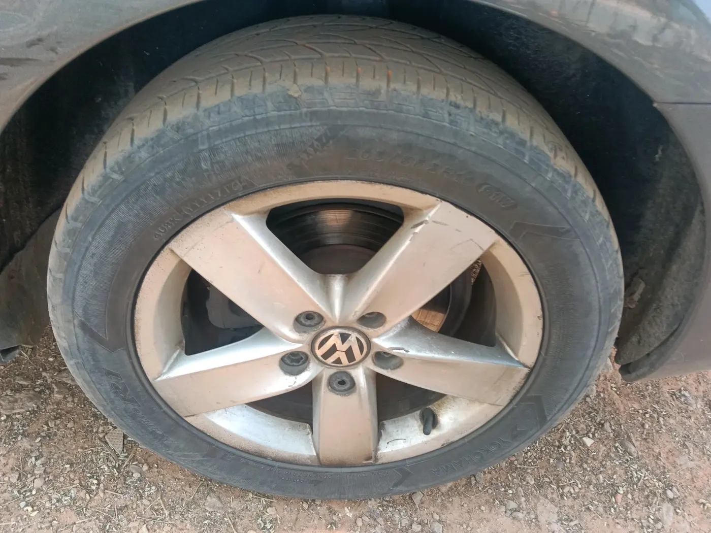2012 Volkswagen Jetta COMFORTLINE TSI, Petrol, Manual, 1,32,240 km, tyre