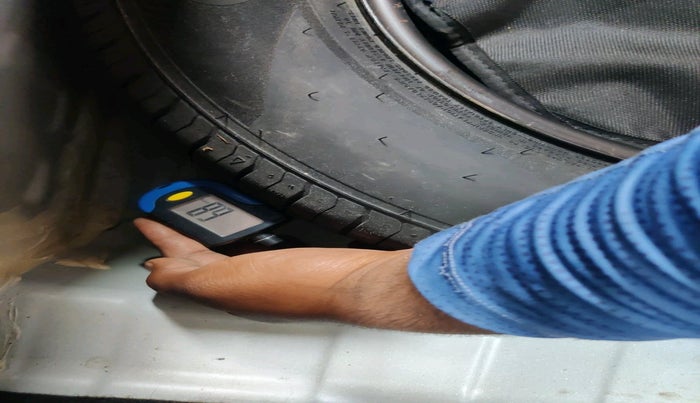 2023 Tata PUNCH CREATIVE  1.2 RTN DUAL TONE, Petrol, Manual, 20,691 km, tyre