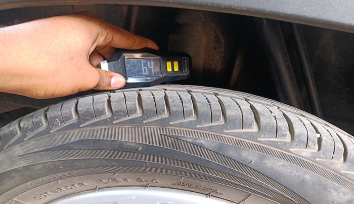 2018 Renault Kwid RXL, Petrol, Manual, 49,022 km, tyre