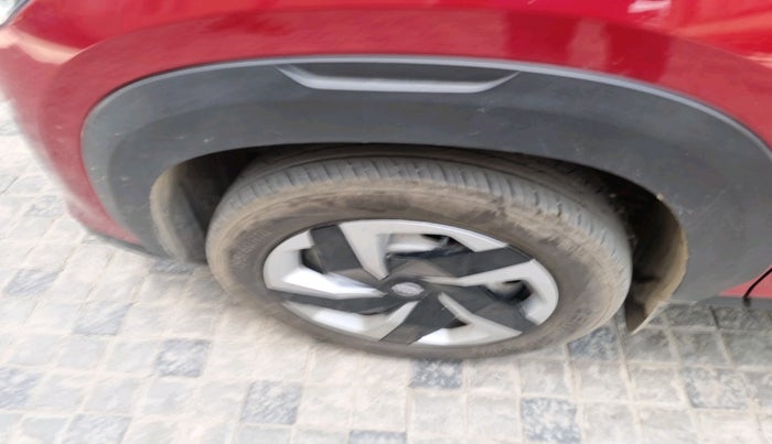 2024 Nissan MAGNITE XE, Petrol, Manual, 4,718 km, tyre