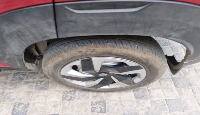 2024 Nissan MAGNITE XE, Petrol, Manual, 4,718 km, tyre