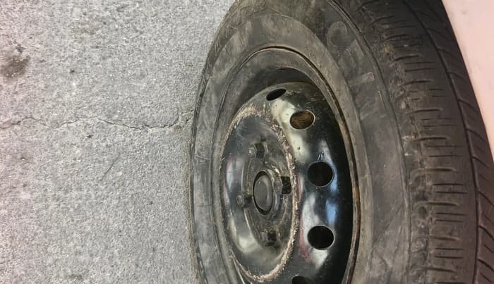 2012 Maruti Alto STD, Petrol, Manual, 1,30,425 km, tyre