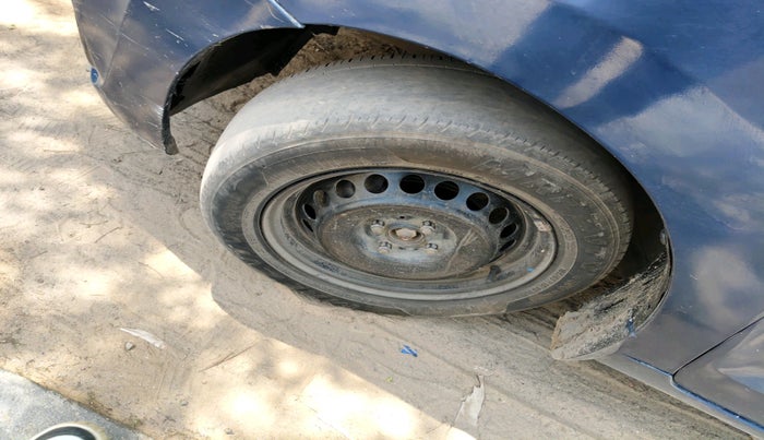 2020 Maruti Baleno DELTA PETROL 1.2, CNG, Manual, 85,375 km, tyre