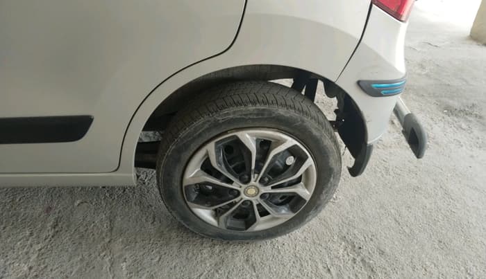 2014 Maruti Wagon R 1.0 VXI, Petrol, Manual, 34,367 km, tyre