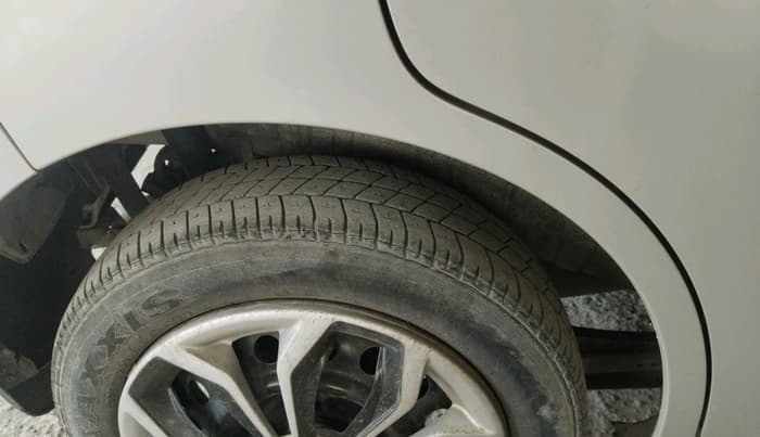 2014 Maruti Wagon R 1.0 VXI, Petrol, Manual, 34,367 km, tyre