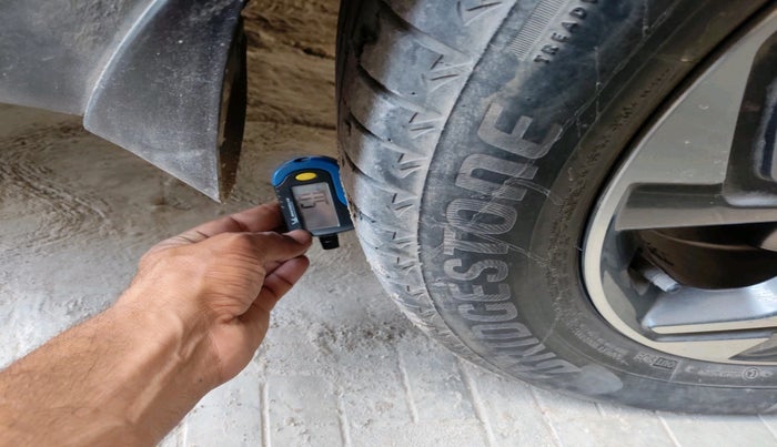 2019 Hyundai Creta SX AT 1.6 PETROL, CNG, Automatic, 85,571 km, tyre