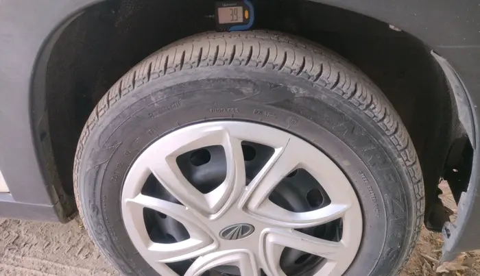 2018 Mahindra KUV 100 NXT K4+ P 6 STR, Petrol, Manual, 36,166 km, tyre