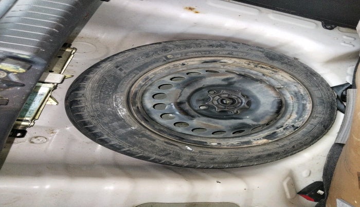 2016 Hyundai Grand i10 SPORTZ 1.2 KAPPA VTVT, Petrol, Manual, 34,240 km, tyre