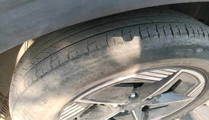 2024 Tata NEXON EV FEARLESS PLUS S LONG RANGE, Electric, Automatic, 28,614 km, tyre