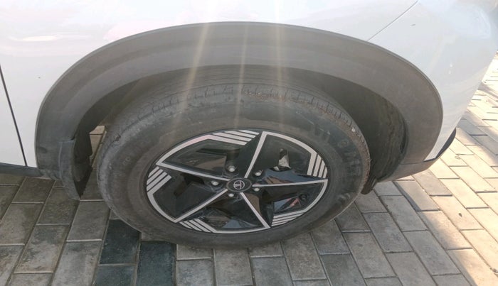 2024 Tata NEXON EV FEARLESS PLUS S LONG RANGE, Electric, Automatic, 28,614 km, tyre