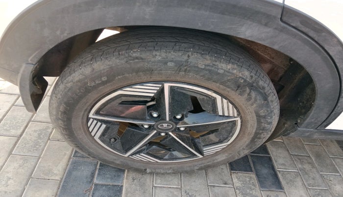 2024 Tata NEXON EV FEARLESS PLUS S LONG RANGE, Electric, Automatic, 28,614 km, tyre