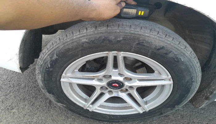 2016 Maruti Wagon R 1.0 LXI, CNG, Manual, 1,14,920 km, tyre