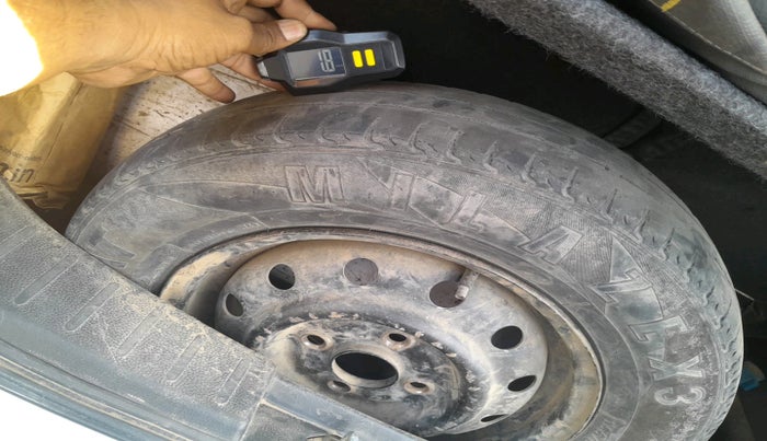 2016 Maruti Wagon R 1.0 LXI, CNG, Manual, 1,14,920 km, tyre