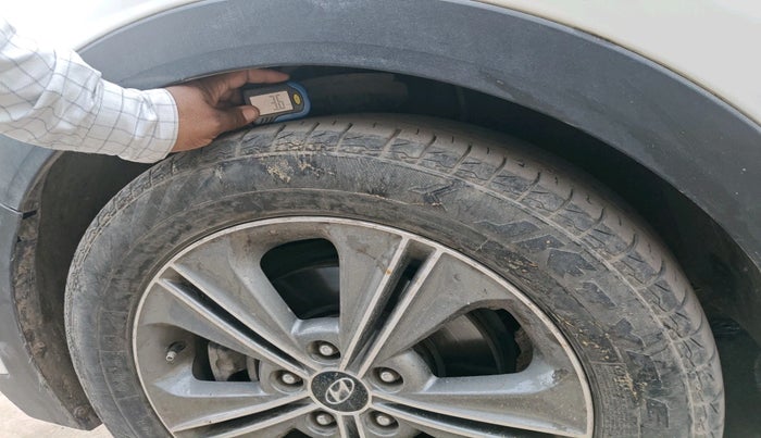 2017 Hyundai Creta SX PLUS AT 1.6 PETROL, CNG, Automatic, 1,02,246 km, tyre