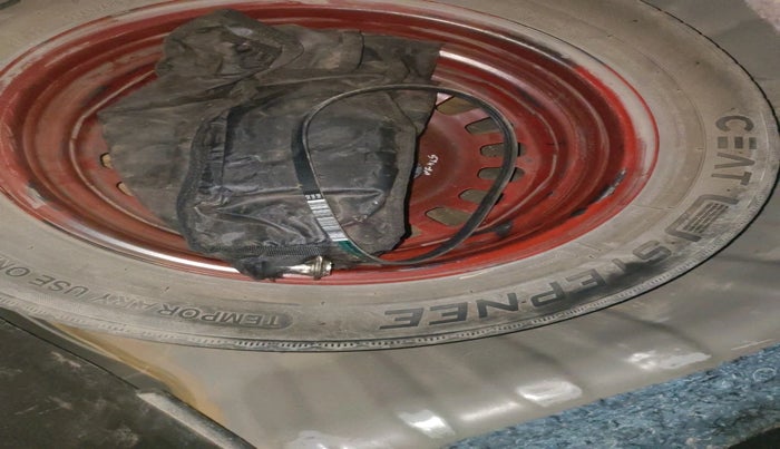 2023 Nissan MAGNITE XL, Petrol, Manual, 1,44,590 km, tyre