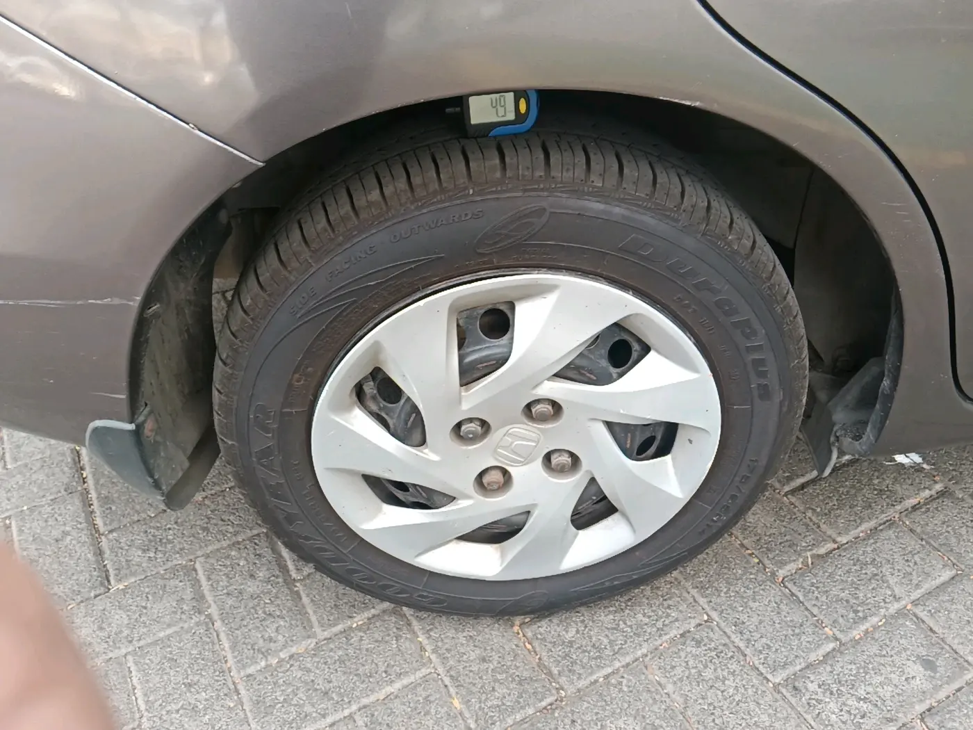 2014 Honda Amaze 1.5L I-DTEC S, Diesel, Manual, 1,02,194 km, tyre