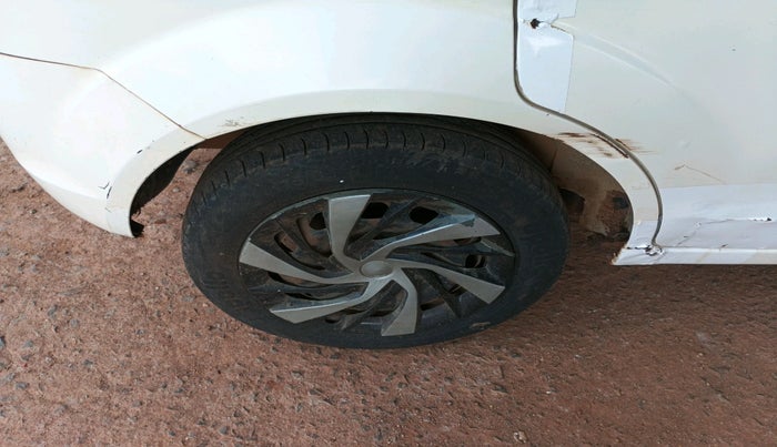 2011 Ford Figo EXI 1.4 DIESEL, Diesel, Manual, 1,58,225 km, tyre