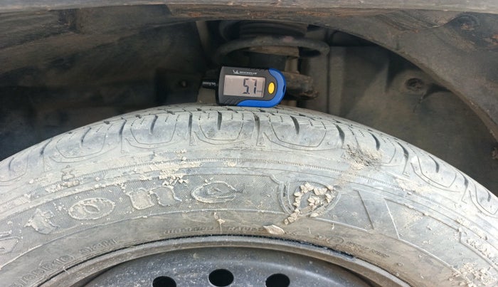 2017 Jeep Compass LIMITED 2.0 DIESEL 4X4, Diesel, Manual, 2,87,492 km, tyre