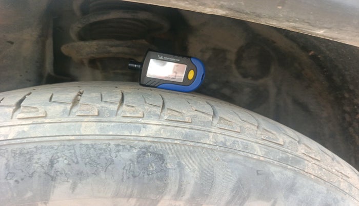 2017 Jeep Compass LIMITED 2.0 DIESEL 4X4, Diesel, Manual, 2,87,492 km, tyre