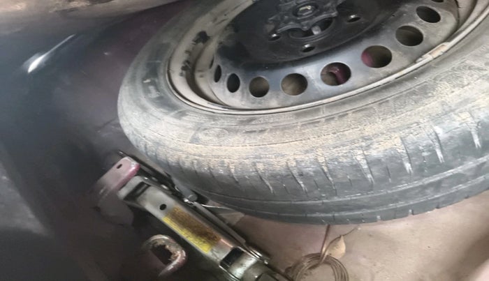 2013 Hyundai Grand i10 MAGNA 1.1 CRDI, Diesel, Manual, 85,946 km, tyre