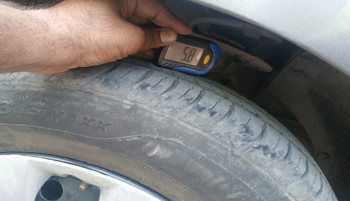 2024 Maruti Swift VXI, Petrol, Manual, 26,945 km, tyre