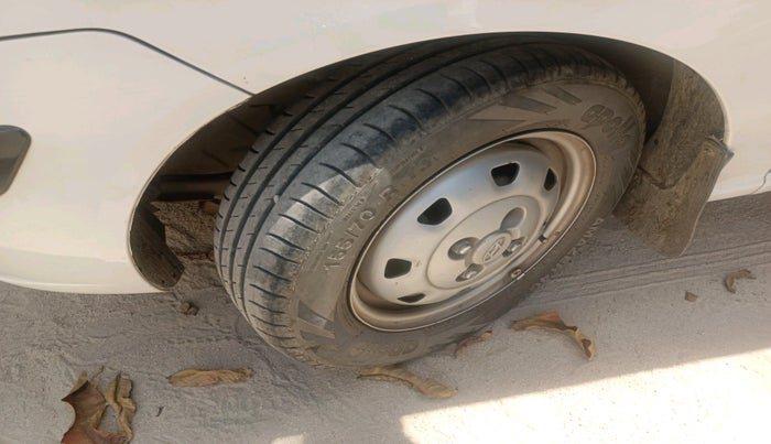 2011 Hyundai Santro Xing GL PLUS, CNG, Manual, 65,494 km, tyre