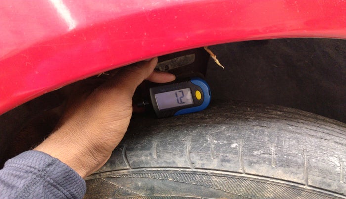 2011 Skoda Fabia CLASSIC 1.2 MPI, Petrol, Manual, 77,305 km, tyre