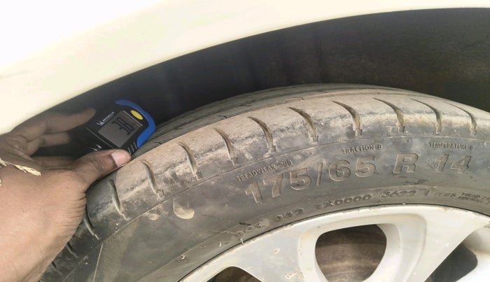 2013 Ford Classic 1.4 TITANIUM DIESEL, Diesel, Manual, 1,04,395 km, tyre