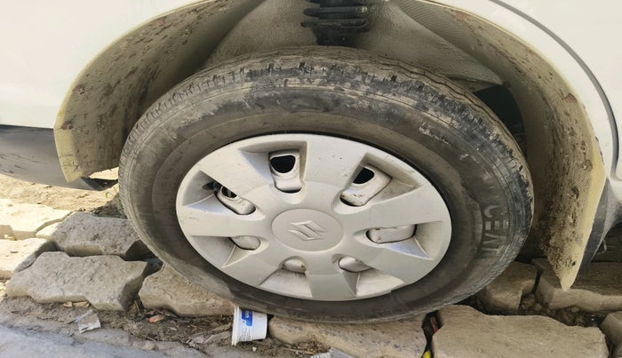 2021 Maruti Eeco 5 STR WITH A/C+HTR, Petrol, Manual, 79,525 km, tyre