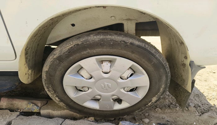 2021 Maruti Eeco 5 STR WITH A/C+HTR, Petrol, Manual, 79,525 km, tyre