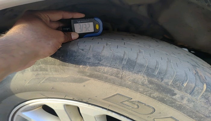 2012 Toyota Fortuner 3.0 4X2 MT, Diesel, Manual, 1,50,610 km, tyre