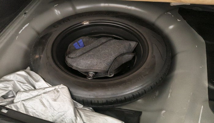 2019 Hyundai Verna 1.6 VTVT SX, Petrol, Manual, 97,128 km, tyre