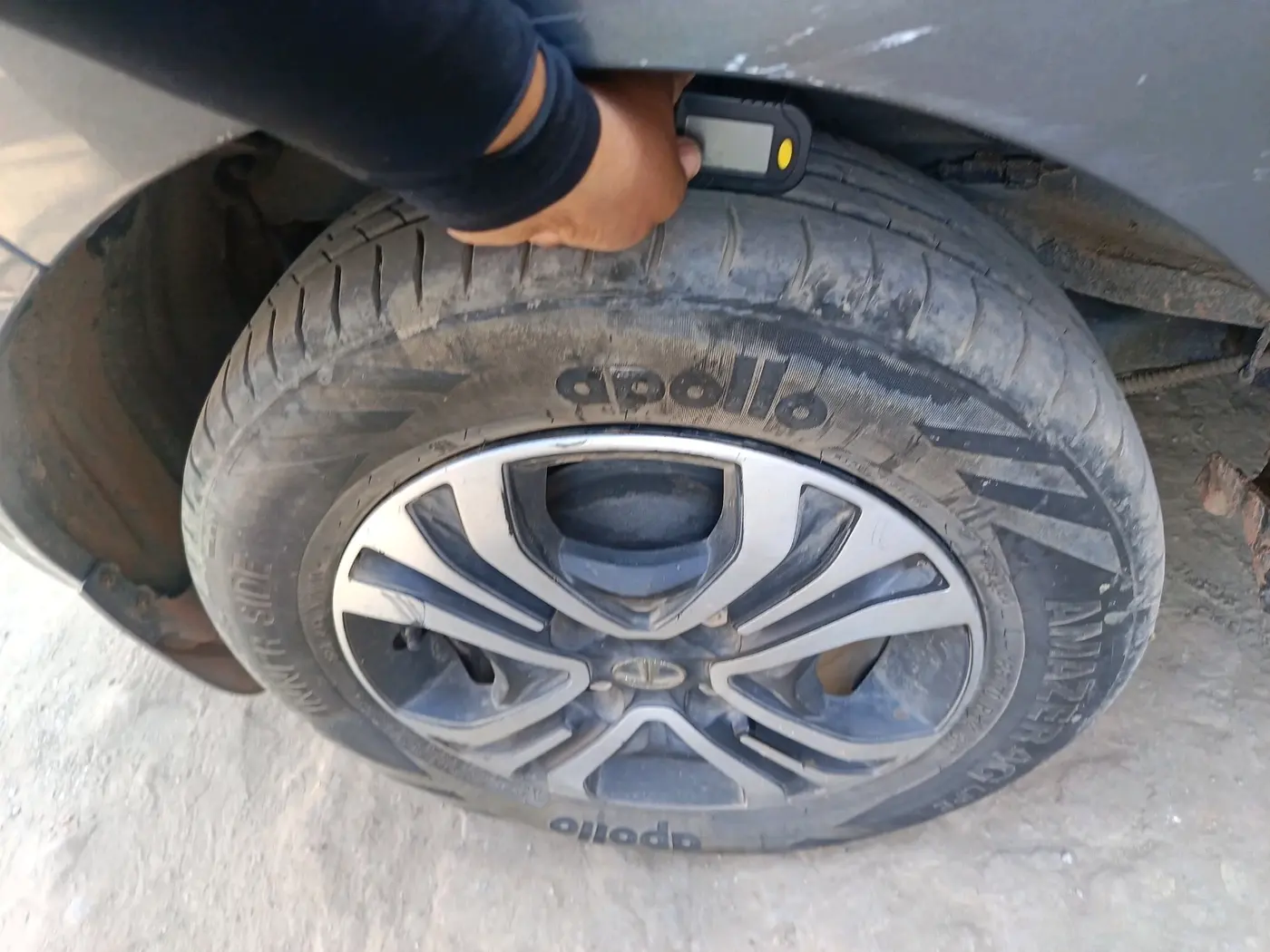 2022 Tata Tiago XT PETROL, Petrol, Manual, 57,537 km, tyre