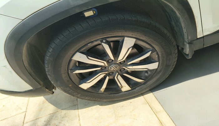 2020 MG HECTOR SHARP 1.5 DCT PETROL, Petrol, Automatic, 70,075 km, tyre