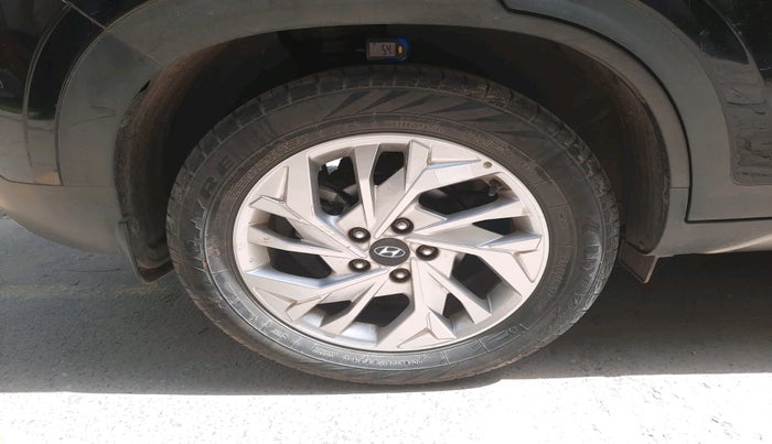 2021 Hyundai Creta SX IVT 1.5 PETROL, Petrol, Automatic, 28,970 km, tyre