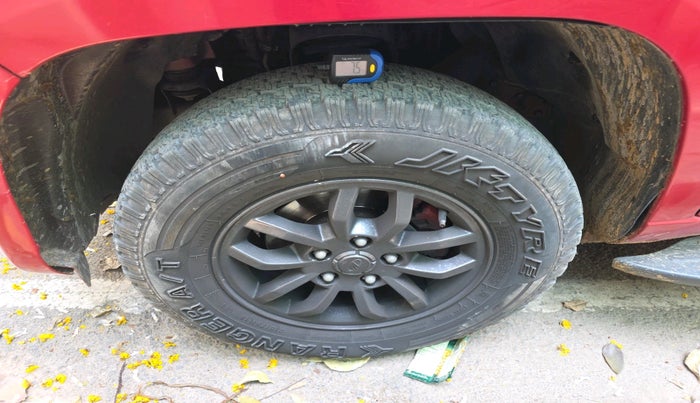 2017 Mahindra TUV300 T8, Diesel, Manual, 70,429 km, tyre