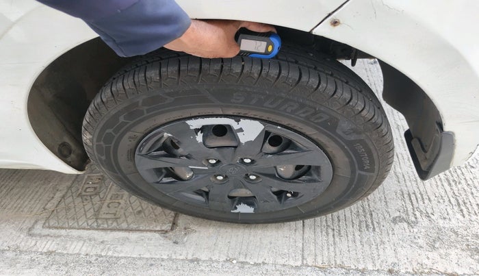 2016 Hyundai Elite i20 SPORTZ 1.4 CRDI, Diesel, Manual, 1,33,910 km, tyre