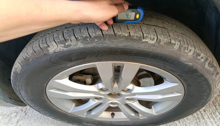 2016 Maruti Vitara Brezza ZDI PLUS, Diesel, Manual, 1,22,557 km, tyre