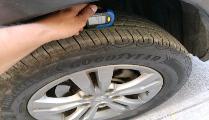 2016 Maruti Vitara Brezza ZDI PLUS, Diesel, Manual, 1,22,557 km, tyre