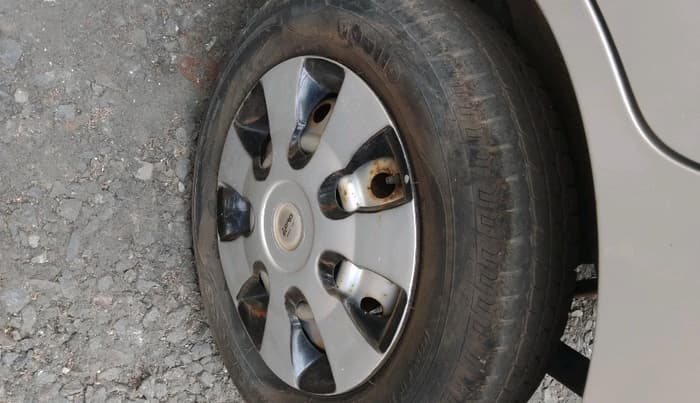 2016 Maruti Wagon R 1.0 LXI CNG, CNG, Manual, 27,870 km, tyre