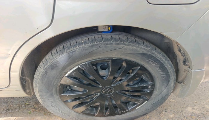 2014 Maruti Ertiga VXI, Petrol, Manual, 1,94,909 km, tyre