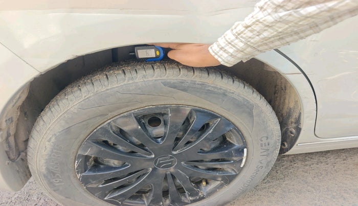 2014 Maruti Ertiga VXI, Petrol, Manual, 1,94,909 km, tyre