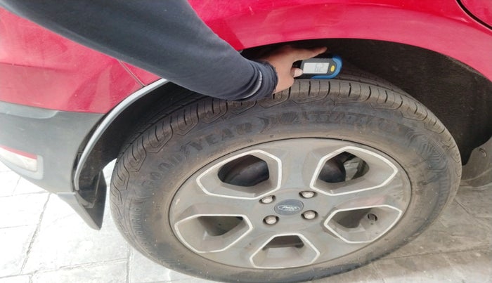 2020 Ford Ecosport TITANIUM 1.5 SPORTS(SUNROOF) PETROL, Petrol, Manual, 64,047 km, tyre