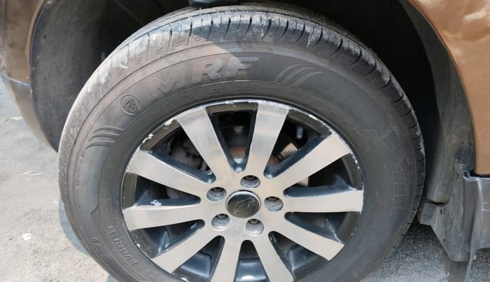 2013 Renault Duster 85 PS RXL DIESEL, Diesel, Manual, 1,15,404 km, tyre