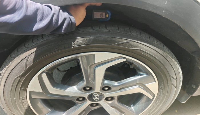 2019 Hyundai Creta SX AT 1.6 PETROL, Petrol, Automatic, 1,39,017 km, tyre