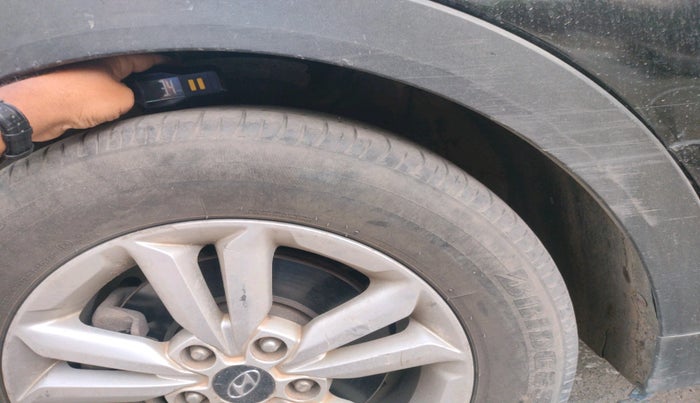 2016 Hyundai Creta  SX 1.6 Petrol , Petrol, Manual, 1,72,959 km, tyre