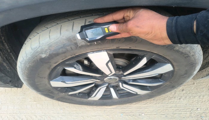 2019 MG HECTOR SHARP 2.0 DIESEL, Diesel, Manual, 1,15,100 km, tyre